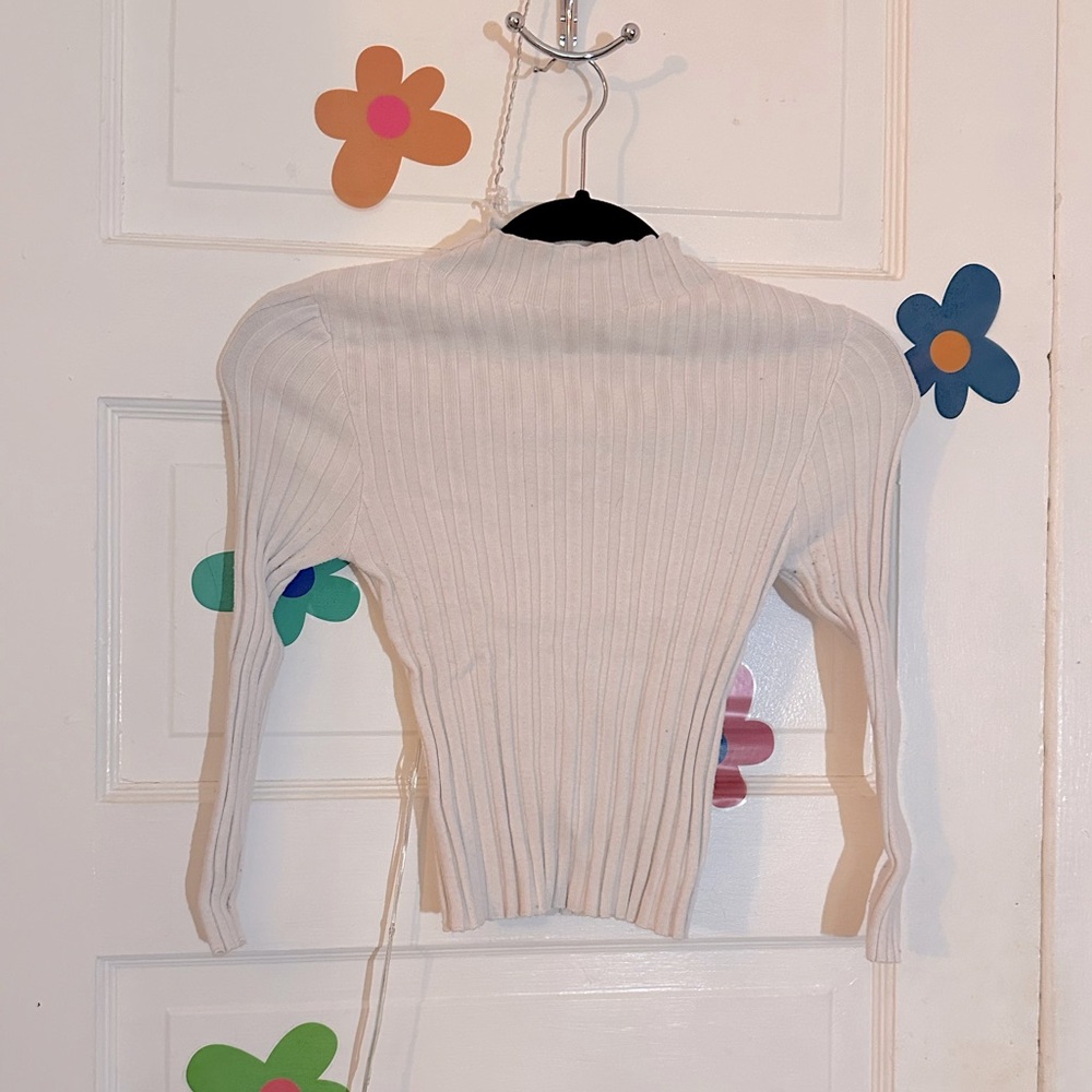 White Turtle Neck - Like New